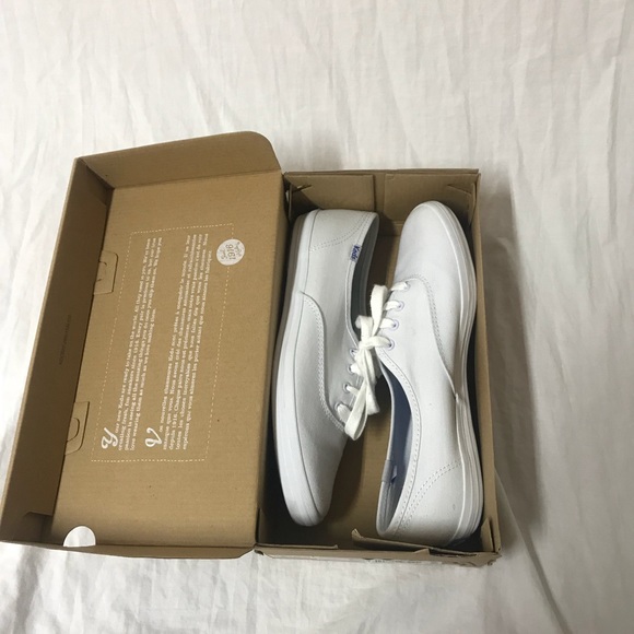 Keds Shoes - Never Worn White Keds, size 8.5